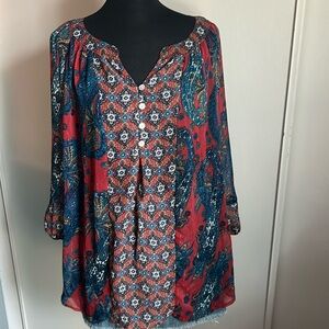 Figueroa & Flower Women’s Plus Size Semi-Sheer Split Neck Tunic Blouse